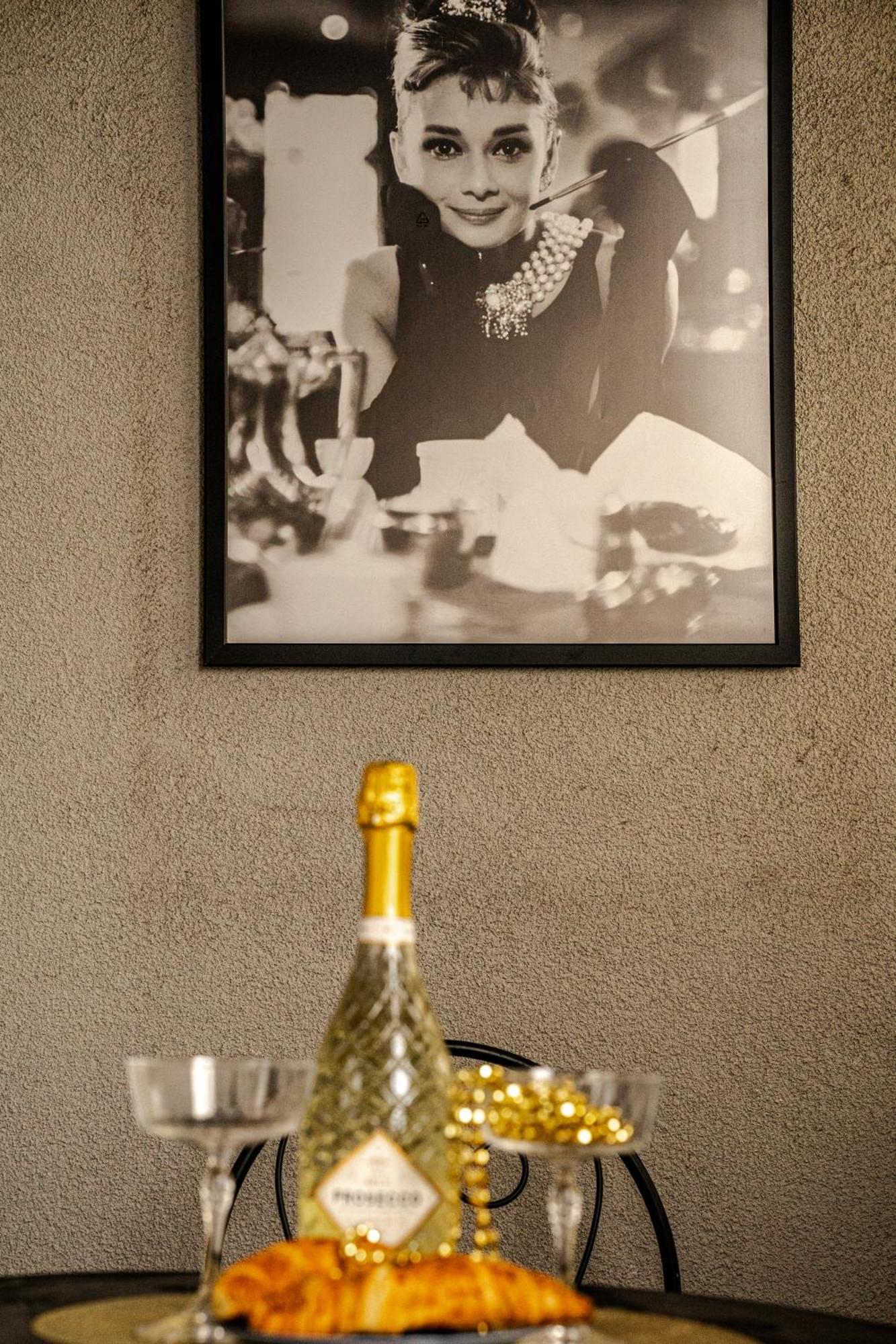 Apartment Sophie'S Place Сплит Екстериор снимка