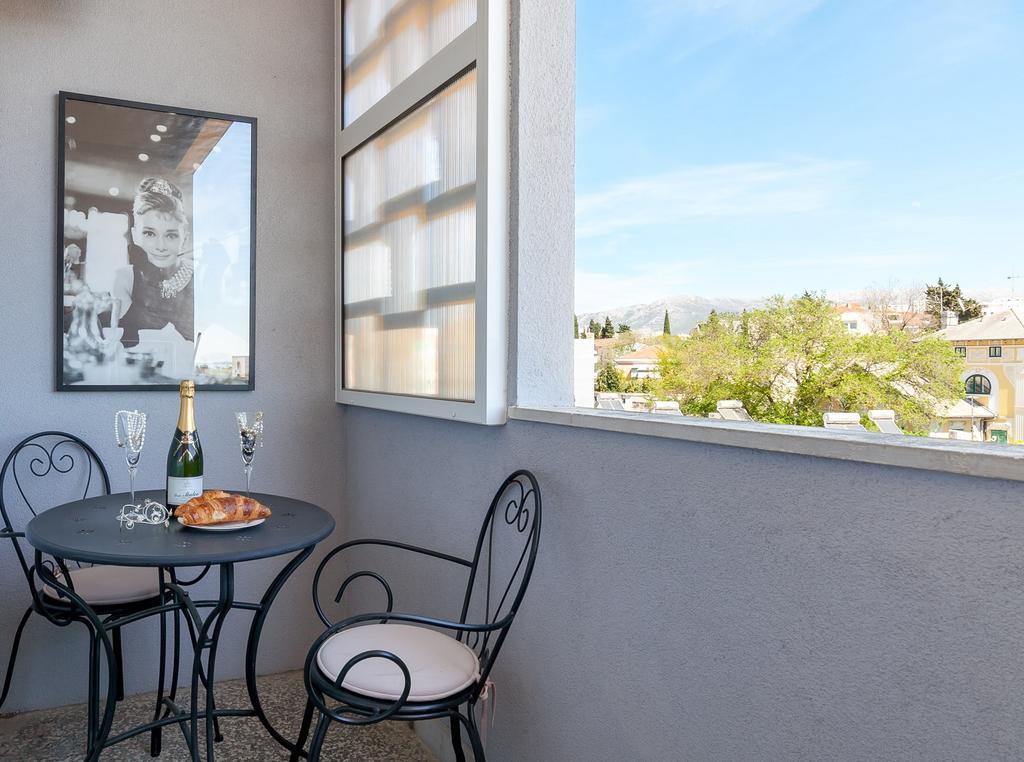 Apartment Sophie'S Place Сплит Екстериор снимка